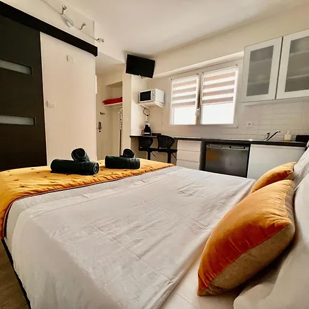 Lysbed - Desjardins Apartmán